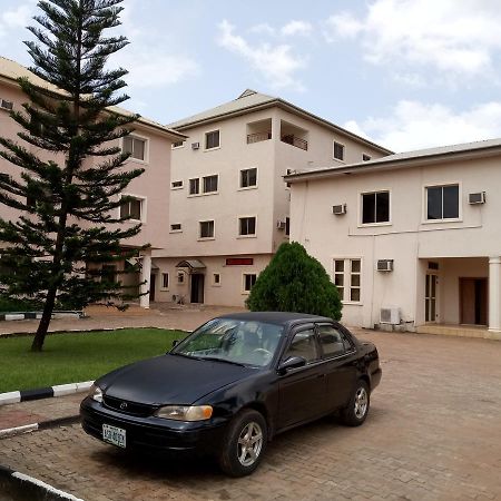 Hotel Benizia Asaba Buitenkant foto